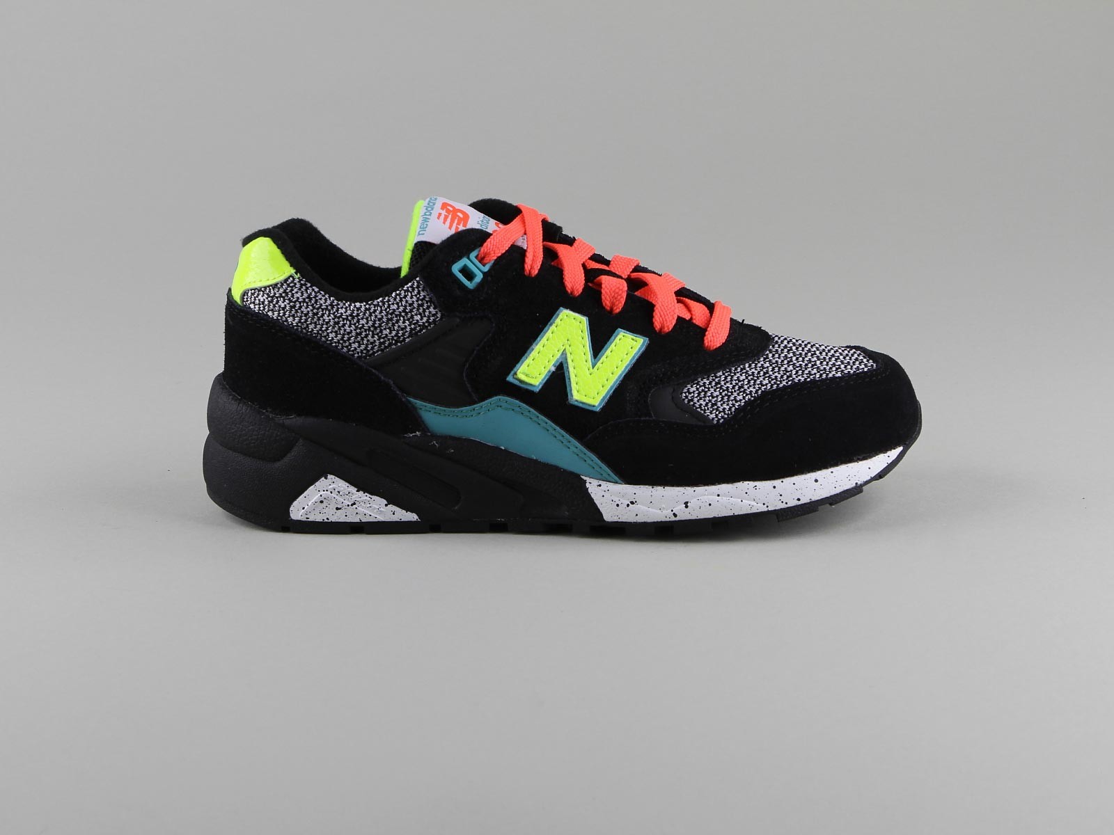 new balance wrt580 noir et jaune